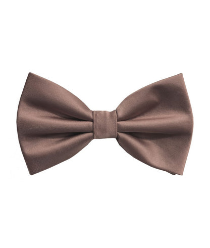 Solid pre-tied bowtie and pocket square set